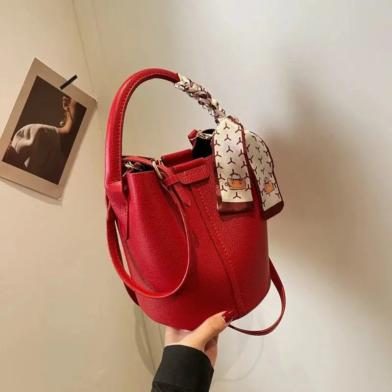 Bolsa de Hombro de Cuero Sintético para Mujer ConEstillo